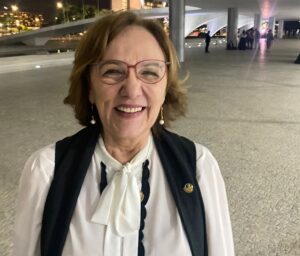 Senadora Zenaide no Congresso.